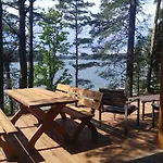 Zakatek Wdzydze Nad Samym Jeziorem - Pierwsza Linia