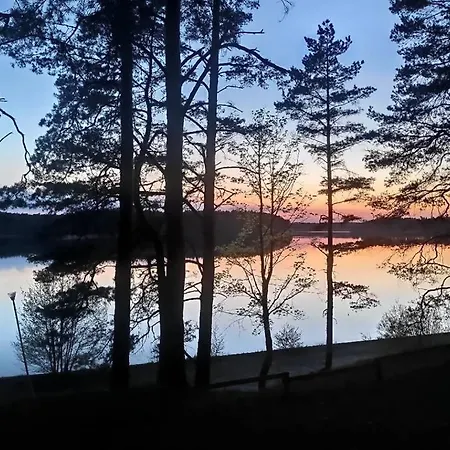 Zakatek Wdzydze Nad Samym Jeziorem - Pierwsza Linia *