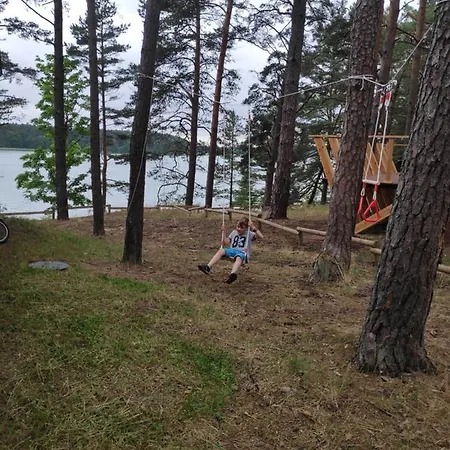 Ferienhaus Zakatek Wdzydze Nad Samym Jeziorem - Pierwsza Linia Borsk