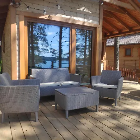 Zakatek Wdzydze Nad Samym Jeziorem - Pierwsza Linia Ferienhaus Borsk