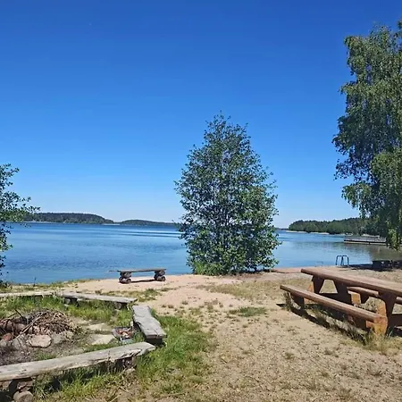Casa de Férias Zakatek Wdzydze Nad Samym Jeziorem - Pierwsza Linia *