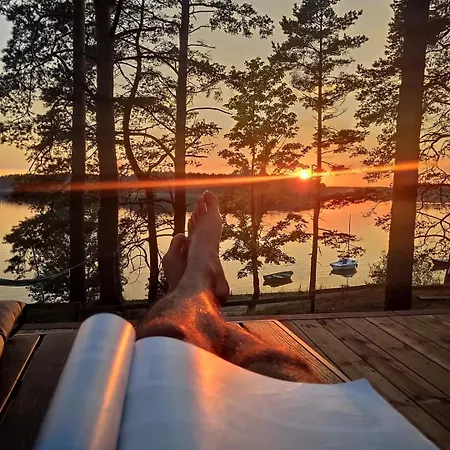 Zakatek Wdzydze Nad Samym Jeziorem - Pierwsza Linia Ferienhaus *