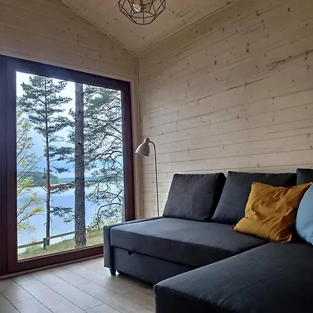 Zakatek Wdzydze Nad Samym Jeziorem - Pierwsza Linia * Borsk