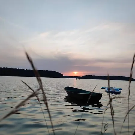 Ferienhaus Zakatek Wdzydze Nad Samym Jeziorem - Pierwsza Linia *