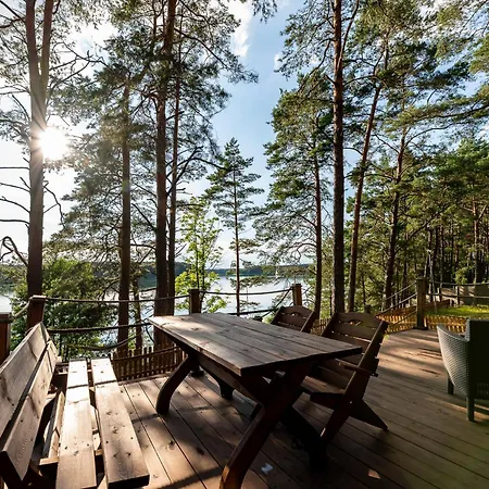 Zakatek Wdzydze Nad Samym Jeziorem - Pierwsza Linia Ferienhaus Borsk