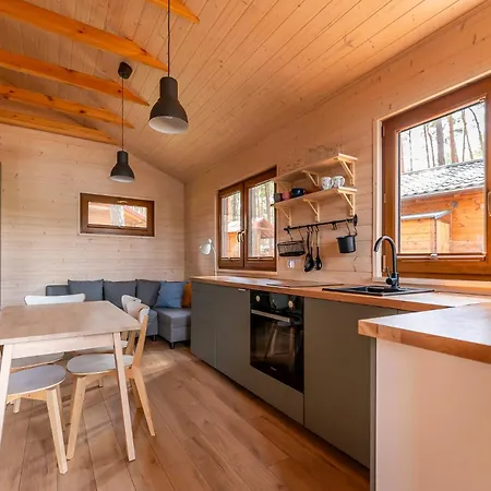 Zakatek Wdzydze Nad Samym Jeziorem - Pierwsza Linia Ferienhaus *