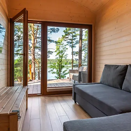 Zakatek Wdzydze Nad Samym Jeziorem - Pierwsza Linia * Borsk