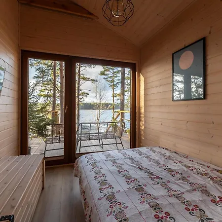 Zakatek Wdzydze Nad Samym Jeziorem - Pierwsza Linia