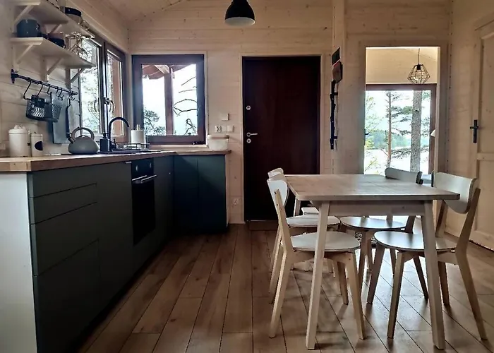 بيت للعطل Zakatek Wdzydze Nad Samym Jeziorem - Pierwsza Linia بورسك