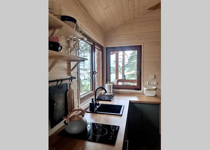 Zakatek Wdzydze Nad Samym Jeziorem - Pierwsza Linia