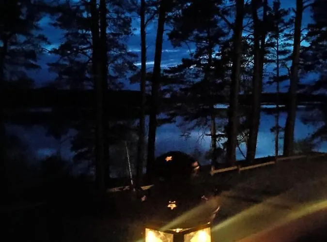 Zakatek Wdzydze Nad Samym Jeziorem - Pierwsza Linia Дом отдыха Борск