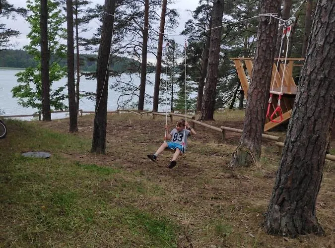 Дом отдыха Zakatek Wdzydze Nad Samym Jeziorem - Pierwsza Linia Борск