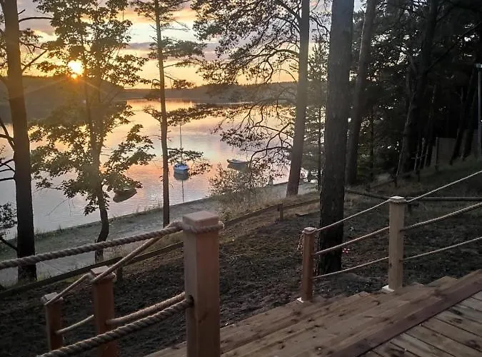 Zakatek Wdzydze Nad Samym Jeziorem - Pierwsza Linia