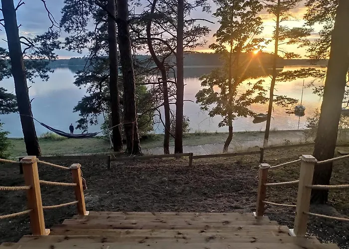 Zakatek Wdzydze Nad Samym Jeziorem - Pierwsza Linia Дом отдыха Борск