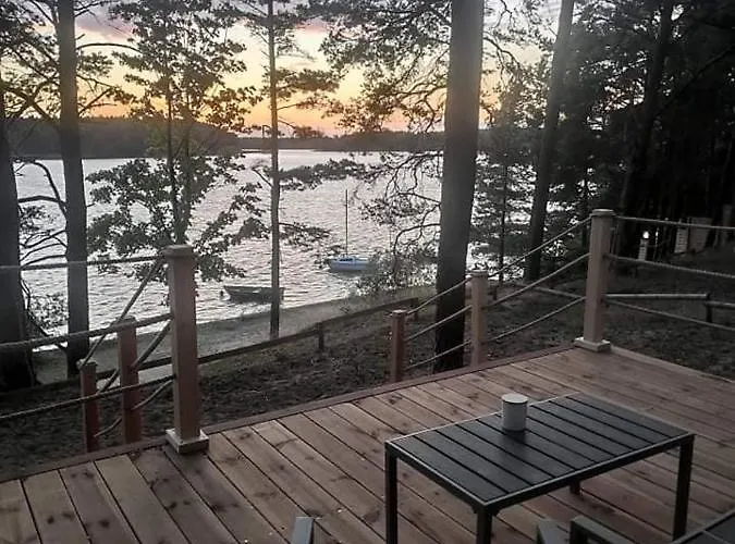 Zakatek Wdzydze Nad Samym Jeziorem - Pierwsza Linia Дом отдыха