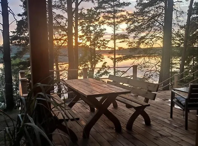 Zakatek Wdzydze Nad Samym Jeziorem - Pierwsza Linia * Борск