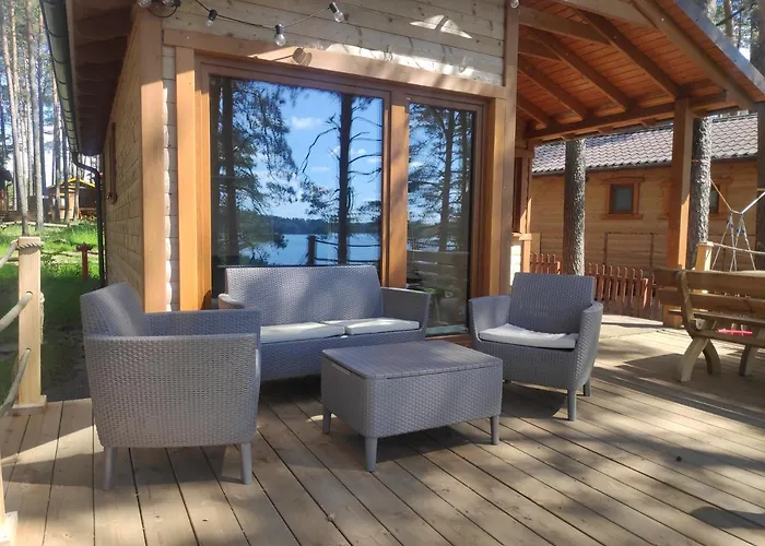 Zakatek Wdzydze Nad Samym Jeziorem - Pierwsza Linia Дом отдыха Борск