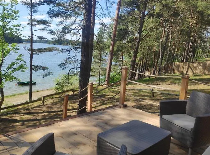Zakatek Wdzydze Nad Samym Jeziorem - Pierwsza Linia Дом отдыха *