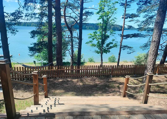 Zakatek Wdzydze Nad Samym Jeziorem - Pierwsza Linia Дом отдыха