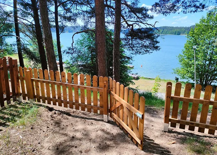 Zakatek Wdzydze Nad Samym Jeziorem - Pierwsza Linia Дом отдыха Борск