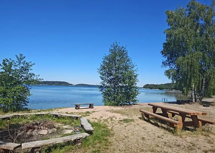 Дом отдыха Zakatek Wdzydze Nad Samym Jeziorem - Pierwsza Linia *