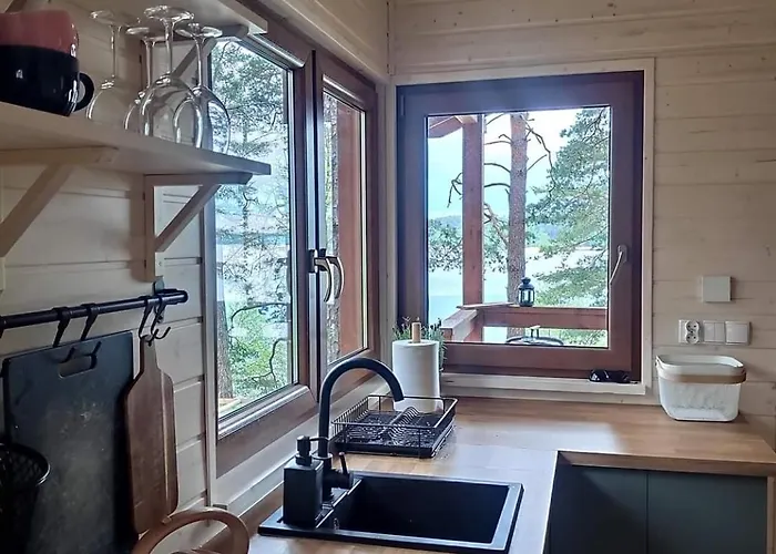 Zakatek Wdzydze Nad Samym Jeziorem - Pierwsza Linia *