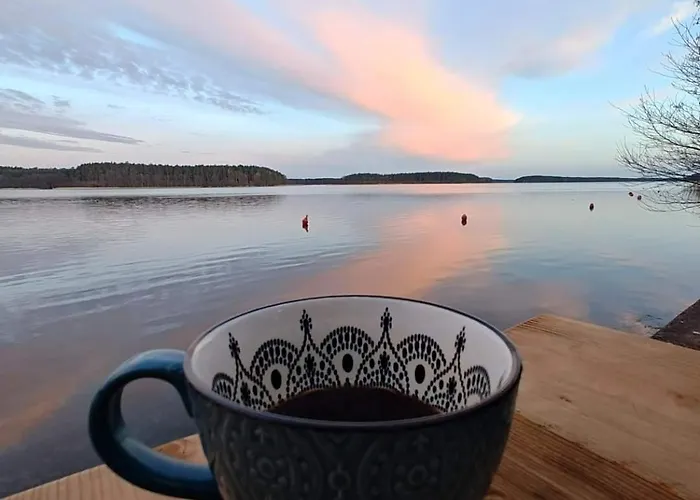 Zakatek Wdzydze Nad Samym Jeziorem - Pierwsza Linia Дом отдыха