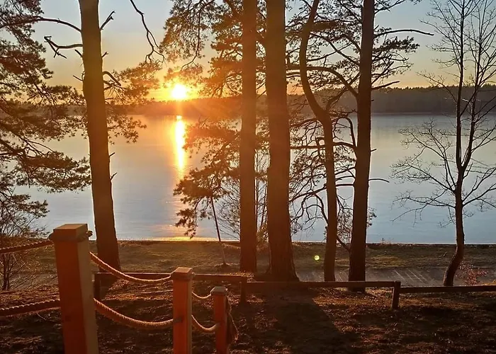 Zakatek Wdzydze Nad Samym Jeziorem - Pierwsza Linia *